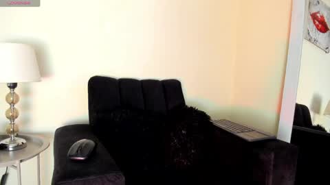 lace_victoria online show from 05-30-26, 12:30