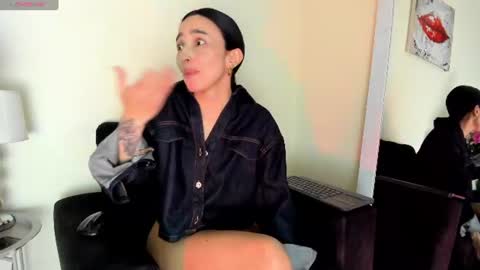 lace_victoria online show from 07-15-26, 12:38