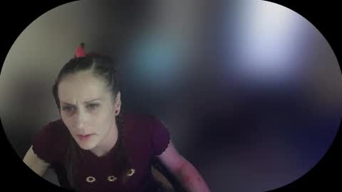 Snapshot of laceynbrett chatting on 10-21-25, 04:08 laceynbrett online show from 10-21-25, 04:08