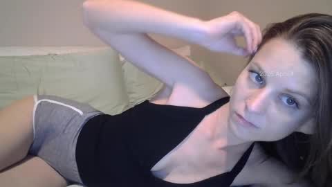 Snapshot of lacie_richards chatting on 04-05-26, 01:14 Lacie online show from 04-05-26, 01:14