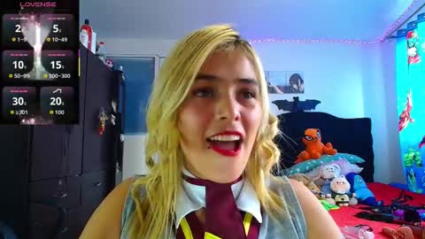 Valentina online show from 11-28-25, 08:11