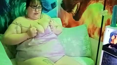 lacy_deville online show from 04-26-26, 06:05