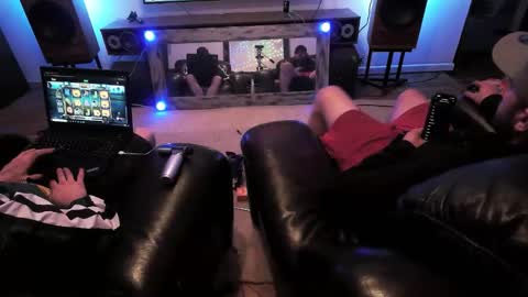 Hectic online show from 10-30-25, 08:20