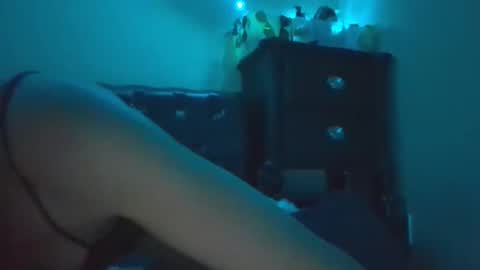 lady420777 online show from 05-12-26, 07:49