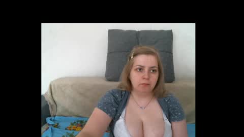 lady cute cat29 online show from 05-18-26, 06:08