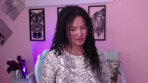 Snapshot of lady_danbury chatting on 12-23-24, 08:47 Karla - Instagram lady karla1 online show from 12-23-24, 08:47