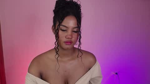 Snapshot of lady_danbury chatting on 02-18-25, 05:53 Karla - Instagram lady karla1 online show from 02-18-25, 05:53