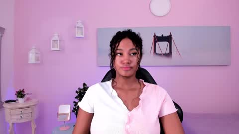 Snapshot of lady_danbury chatting on 02-25-25, 04:42 Karla - Instagram lady karla1 online show from 02-25-25, 04:42