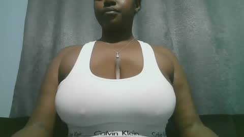 lady_dearra online show from 09-11-25, 02:33