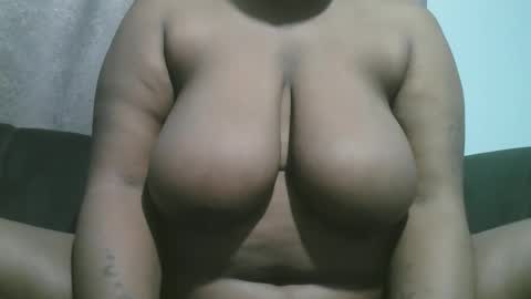 lady_dearra online show from 12-01-25, 03:11