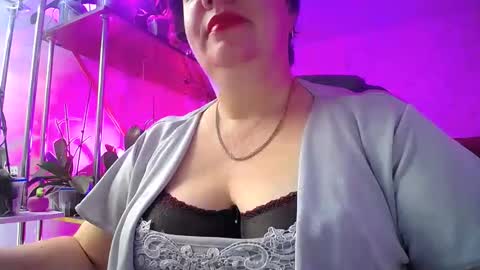 Snapshot of lady_gloria chatting on 12-09-24, 04:01 Lady Gloria online show from 12-09-24, 04:01