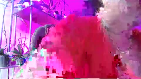 Snapshot of lady_gloria chatting on 12-18-24, 02:38 Lady Gloria online show from 12-18-24, 02:38