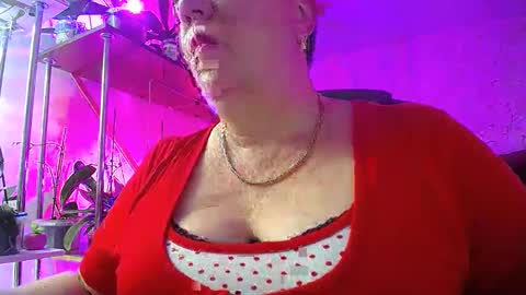 Snapshot of lady_gloria chatting on 01-08-25, 12:58 Lady Gloria online show from 01-08-25, 12:58