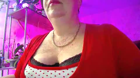 Snapshot of lady_gloria chatting on 01-10-25, 12:26 Lady Gloria online show from 01-10-25, 12:26