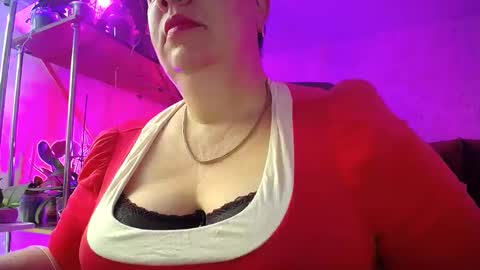 Snapshot of lady_gloria chatting on 02-03-25, 03:53 Lady Gloria online show from 02-03-25, 03:53