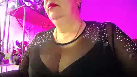 Snapshot of lady_gloria chatting on 02-09-25, 04:57 Lady Gloria online show from 02-09-25, 04:57