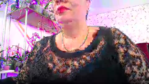 Snapshot of lady_gloria chatting on 02-22-25, 12:08 Lady Gloria online show from 02-22-25, 12:08
