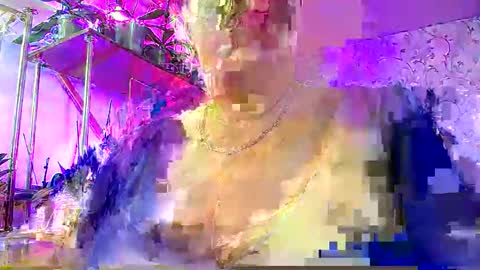 Snapshot of lady_gloria chatting on 09-21-25, 04:58 Lady Gloria online show from 09-21-25, 04:58
