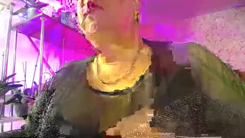 Snapshot of lady_gloria chatting on 10-19-25, 05:41 Lady Gloria online show from 10-19-25, 05:41