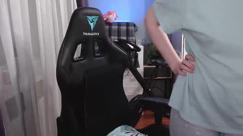 Angelika online show from 10-07-25, 03:25