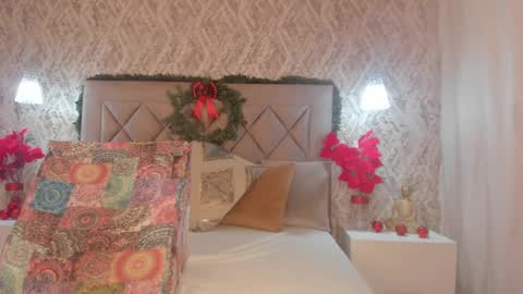 Snapshot of lady_lacey05 chatting on 12-15-24, 05:42 Gaby  online show from 12-15-24, 05:42