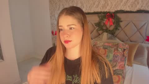 Snapshot of lady_lacey05 chatting on 12-21-24, 02:37 Gaby  online show from 12-21-24, 02:37