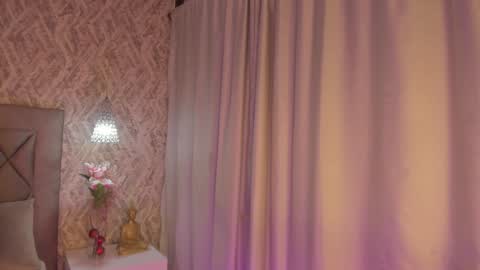 Snapshot of lady_lacey05 chatting on 01-10-25, 04:51 Gaby  online show from 01-10-25, 04:51