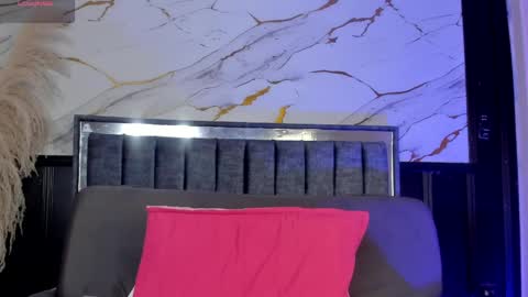 lady_lucy69 online show from 04-21-26, 12:33