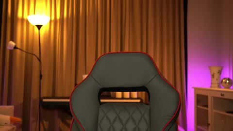 lady_nicolett online show from 03-24-26, 01:54