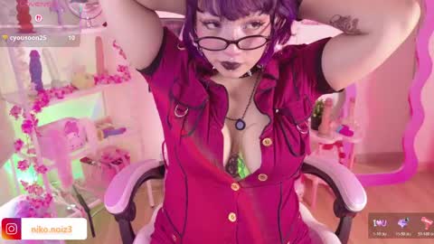 Snapshot of lady_noize chatting on 04-23-26, 09:17 Lady online show from 04-23-26, 09:17