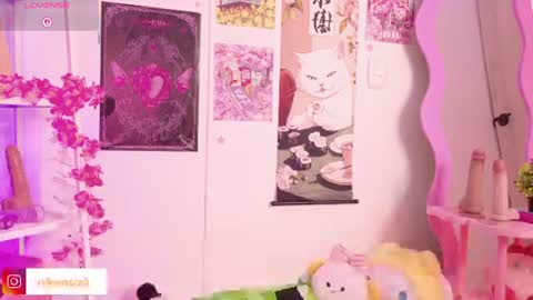 Snapshot of lady_noize chatting on 06-09-26, 08:42 Lady online show from 06-09-26, 08:42