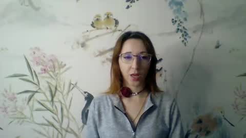 Kira online show from 11-07-25, 09:42