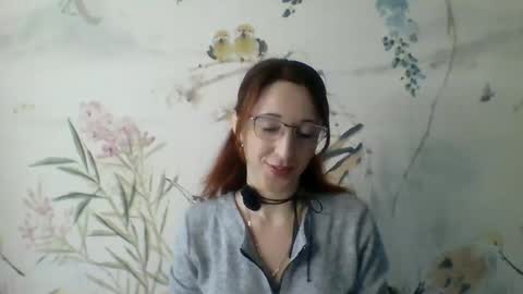 Kira online show from 11-12-25, 10:04