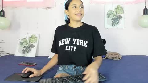 Leidy online show from 09-21-25, 01:35