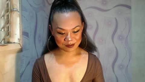 lady_shane26 online show from 05-22-26, 04:19