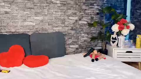 Jenny online show from 01-05-25, 04:38