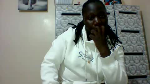 lindah32 online show from 12-30-24, 05:23