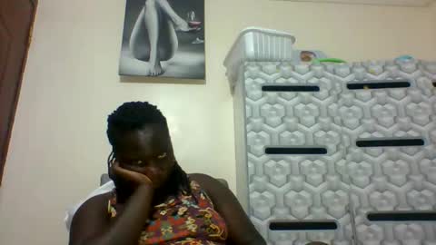 lindah32 online show from 01-13-25, 05:55