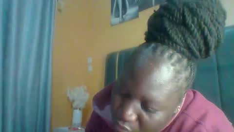 lindah32 online show from 12-20-25, 06:48