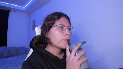  Lady  online show from 11-14-25, 02:21