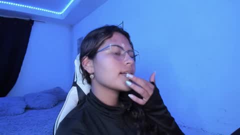  Lady  online show from 03-12-26, 02:07