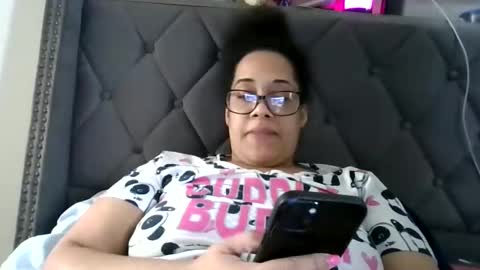 Stephanie online show from 03-06-25, 07:21