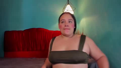 Snapshot of ladyclaudia1 chatting on 02-11-25, 07:27 Katalina y adrian online show from 02-11-25, 07:27