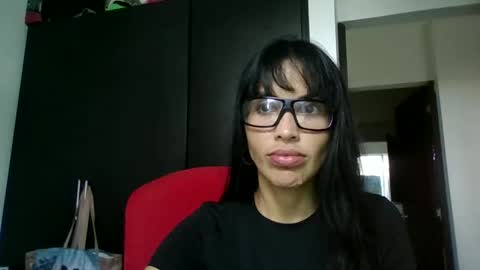 Snapshot of ladygagga31 chatting on 05-06-26, 06:46 MIA online show from 05-06-26, 06:46
