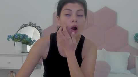 Snapshot of ladyliia chatting on 01-11-25, 04:38 Lia online show from 01-11-25, 04:38