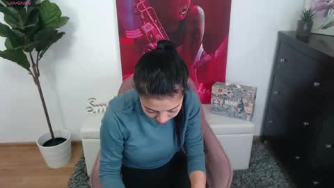 Snapshot of ladyliia chatting on 03-24-26, 05:01 Lia online show from 03-24-26, 05:01