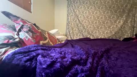 ladyluciii online show from 12-30-24, 07:26