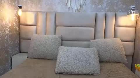 Snapshot of ladymiax chatting on 05-14-26, 04:30 LadyMiaX online show from 05-14-26, 04:30