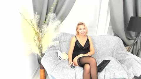 ladysexyx online show from 10-21-25, 02:40