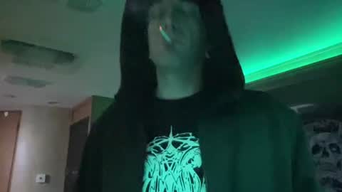 Snapshot of ladysoaker420 chatting on 02-19-25, 05:27 ladysoaker420 online show from 02-19-25, 05:27